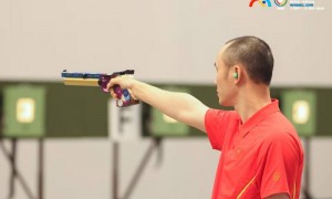 射击世界杯宁波站：胡凯实现男子10米气手枪“四连冠”